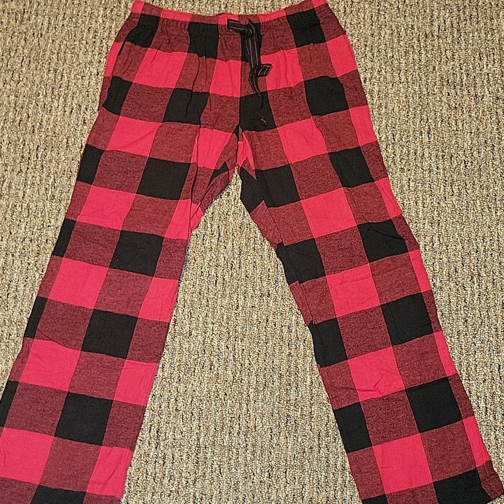 BUNDLE Plaid Pajama Bottoms - Black, White, Red - Picture 4 of 8